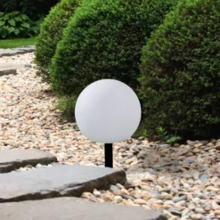 Lámparas LED solares Lindby Lago, RGBW, juego de 3, globos, pincho de suelo