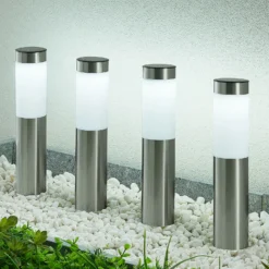 Lámpara sobremuro LED solar de Lindby, juego de 4, piqueta, 31 cm, IP44