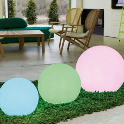 Lámpara solar Buly de Newgarden, flotante, Ø 40cm