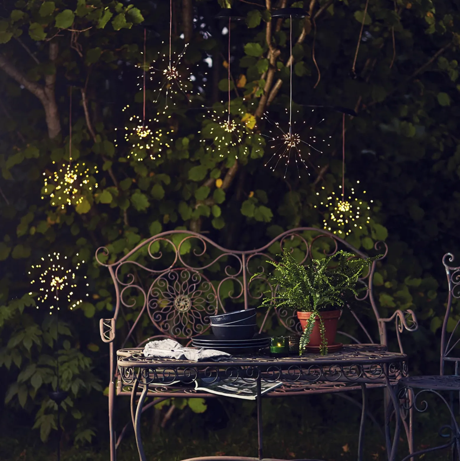 Lámpara solar LED colgante Firework