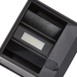 Lámpara solar LED de pared Avvin de PRIOS, negra, forma de cubo, con sensor