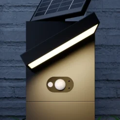 Lámpara solar LED para caminos Lucande Silvan, 60 cm, sensor, antracita
