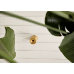 LOOM DESIGN plafón LED Nyx, latón, IP54