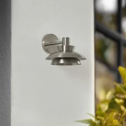 Lucande Aplique de exterior Thais, acero inoxidable, Ø 25 cm