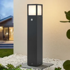 Lucande Bolardo luminoso Dewari, detector de movimiento, E27, 65 cm, IP54