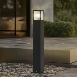 Lucande Bolardo luminoso Klemens, 90 cm, negro, metal, IP54