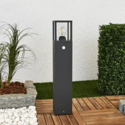 Lucande Bolardo luminoso Klemens, 65 cm, sensor, antracita, E27