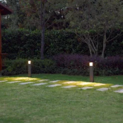 Lucande Bolardo luminoso LED Leya, 65 cm, antracita, metal, IP54
