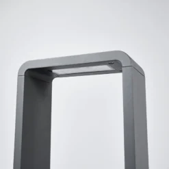 Lucande, bolardo luminoso LED Ninon, 80 cm, antracita, metal
