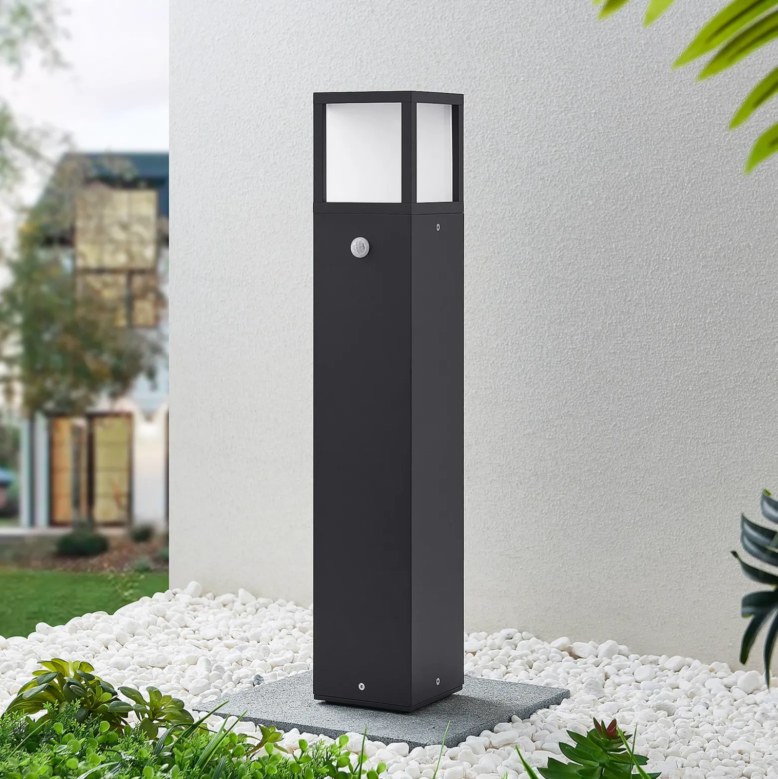 Lucande, bolardo luminoso LED Dewari, detector de movimiento, 65 cm, IP54