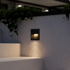Lucande Lámpara de pared LED empotrable Loya, 11,5x11,5 cm, gris, IP54