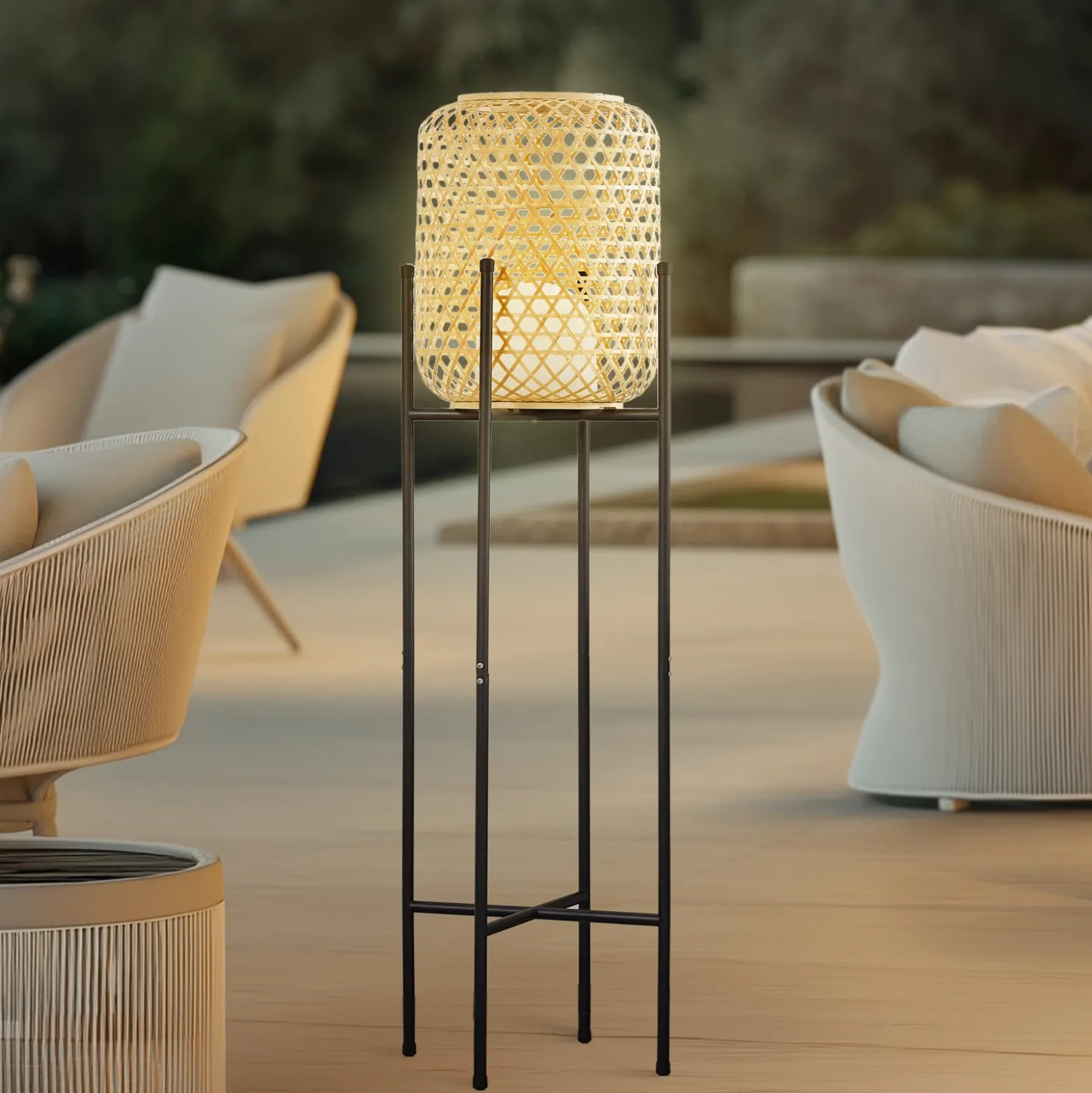 Lucande Lámpara de pie LED recargable Adebi, negra, bambú, Ø32,5cm