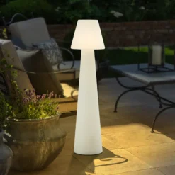 Lucande Lámpara de terraza Gauri, blanca, altura 107 cm, IP65