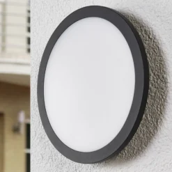 Lucande, lámpara LED de techo para exterior Malena, detector de movimiento, IP65