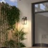 Lucande Lámpara LED solar Lynzy, 38 cm, negra, metal, IP65