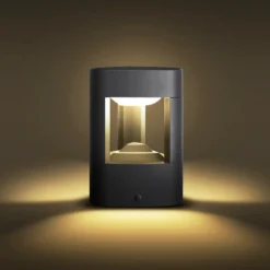Lucande lámpara sobremuro LED Pirron, 20 cm, triangular, IP54