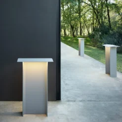 Luceplan Fienile bolardo LED 72 cm gris claro