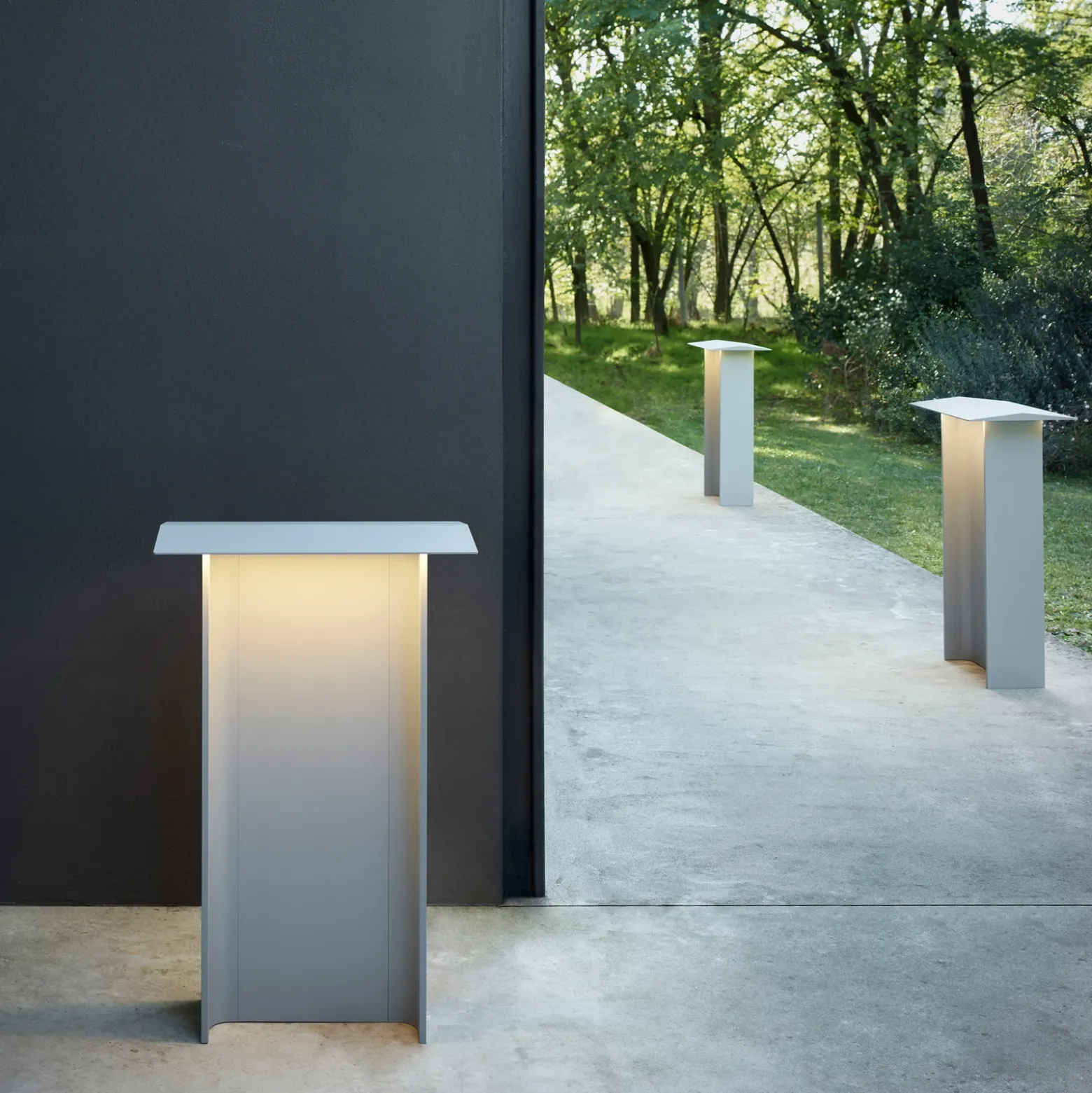 Luceplan Fienile bolardo LED 72 cm gris claro