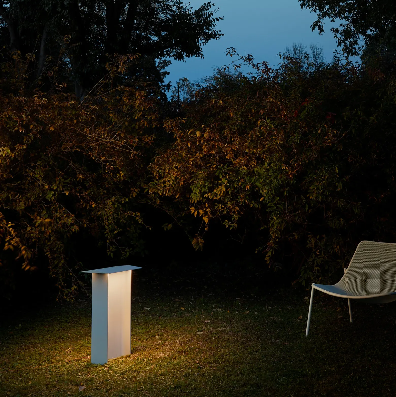 Luceplan Fienile bolardo LED 72 cm gris claro