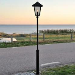Moderna farola BENU