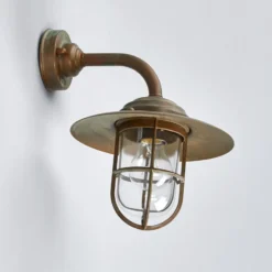 Moderno aplique pared ext. Antique, cristal claro