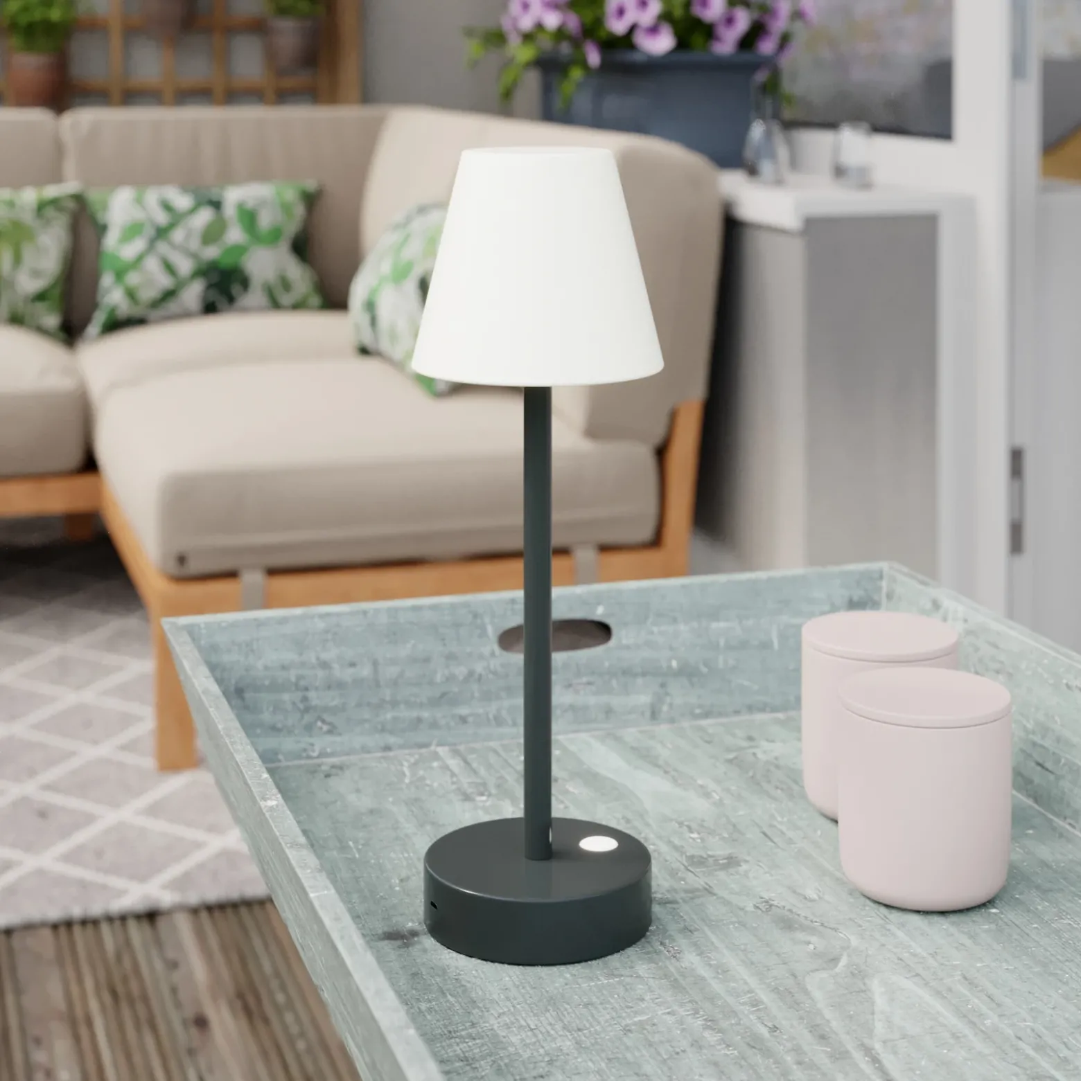 Newgarden Lola Slim de mesa LED batería, antracita