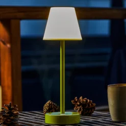 Newgarden Lola Slim lámpara mesa LED batería, lima