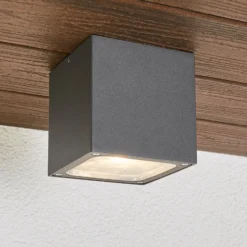 Plafón LED Lucande Tanea, 12 x 12 cm, gris oscuro, IP54