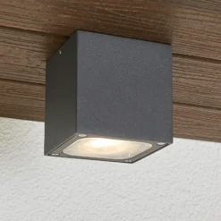 Plafón LED Lucande Tanea, 10 x 10 cm, gris oscuro, IP54