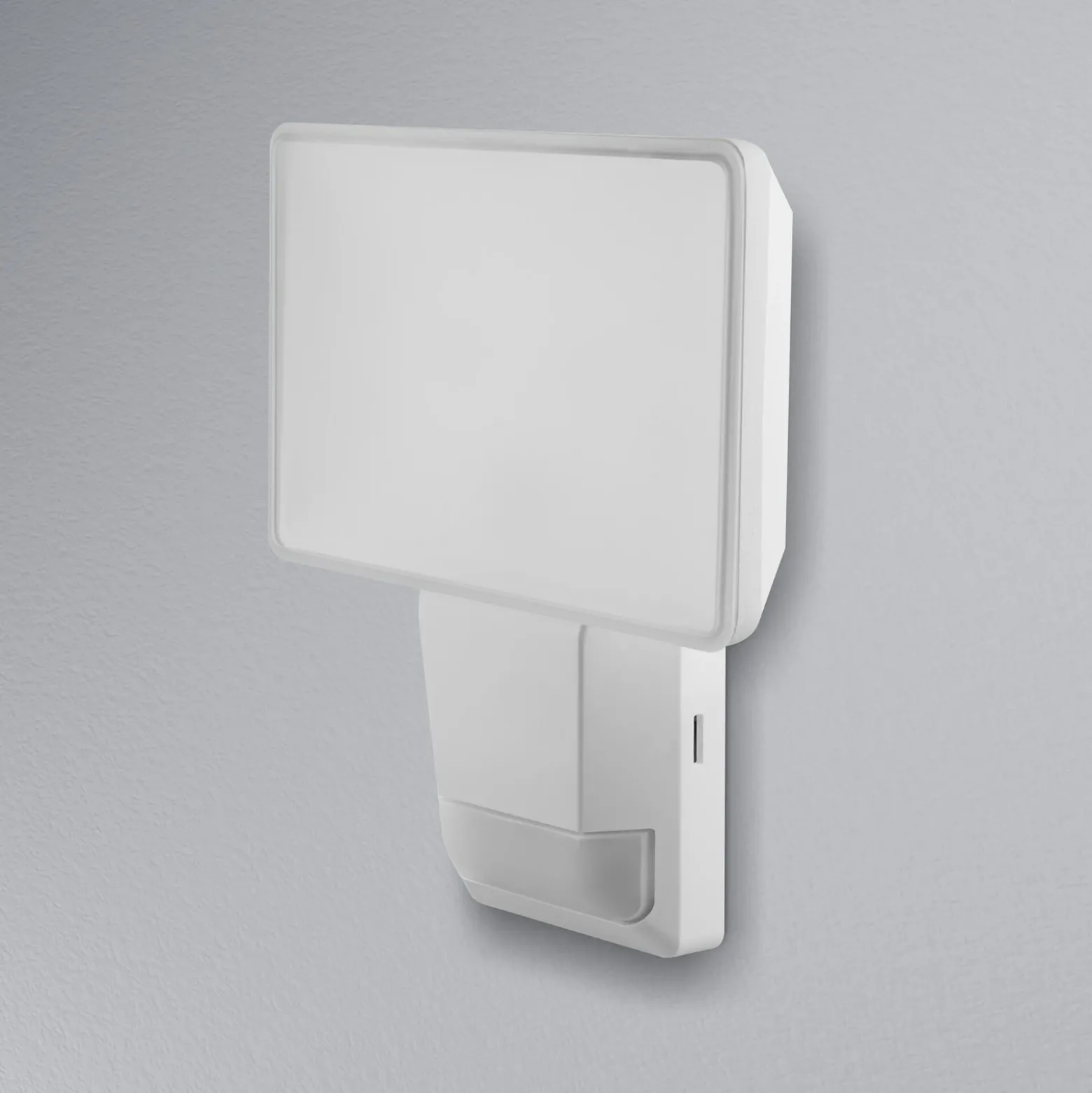 Proyector LED con sensor para foco exterior ENDURA PRO FLOOD de OSRAM, blanco,
