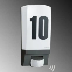 STEINEL L 1 aplique con número de casa con sensor negro